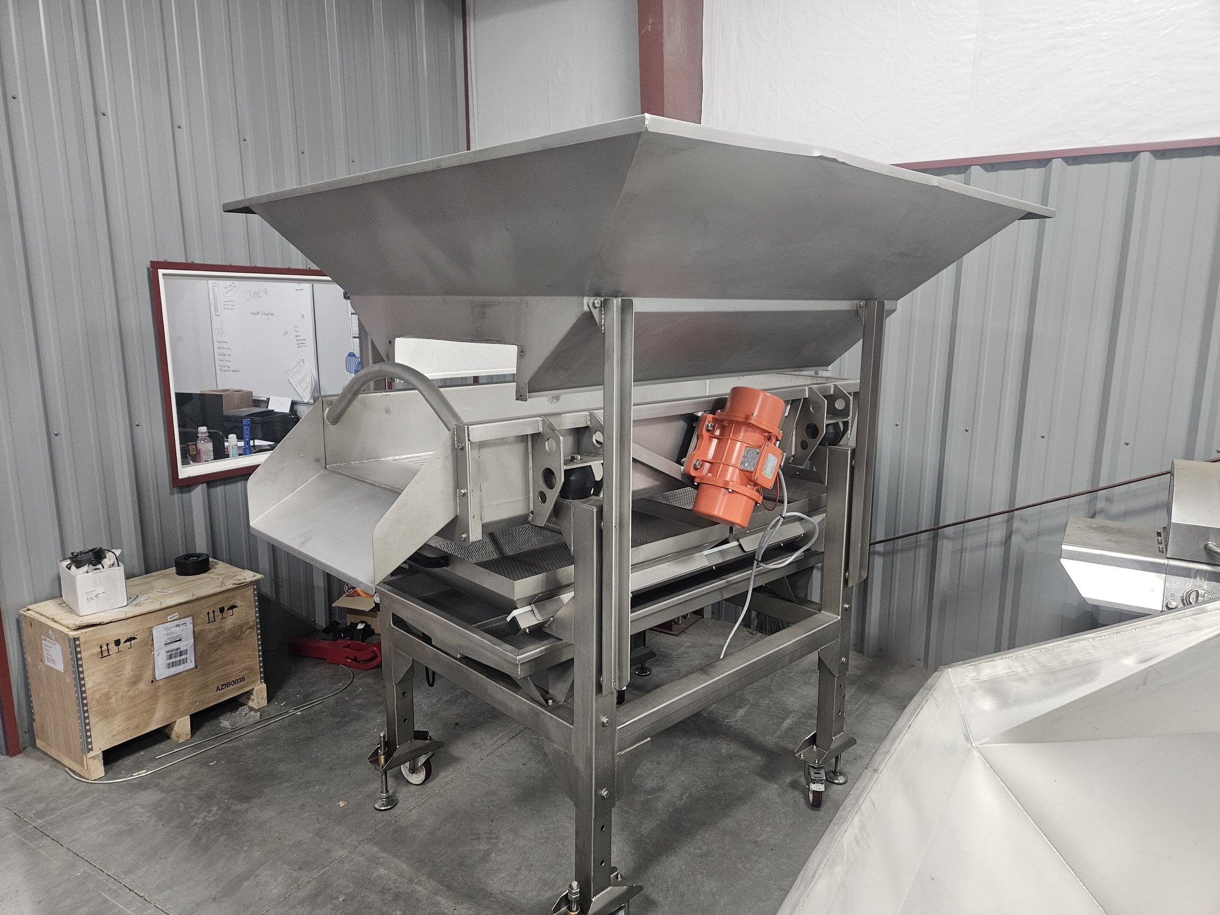 Mori Vibrating Hopper / Dejuicer — photo 1 of 3