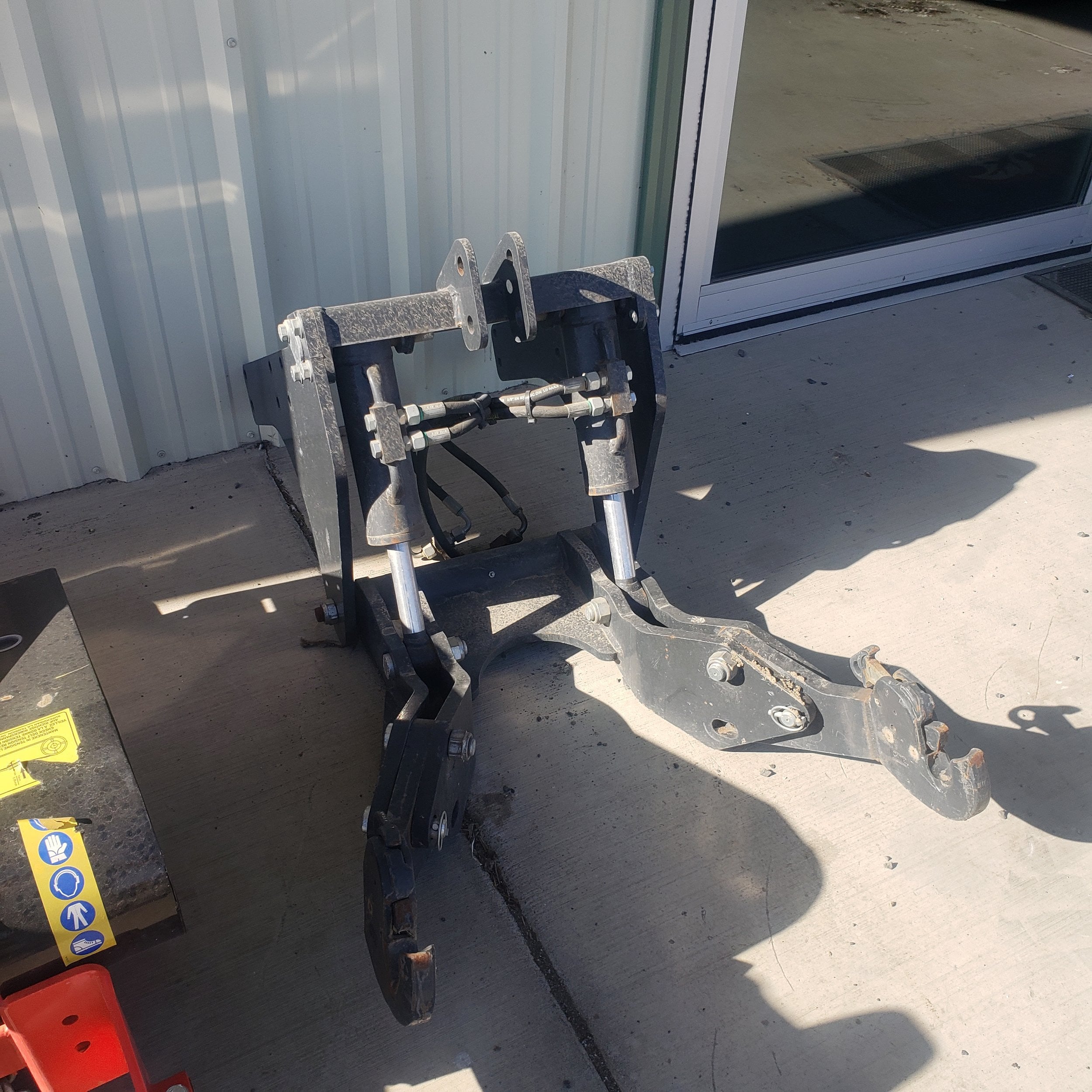 Front 3-Point for New Holland T4040 — photo 1 of 2